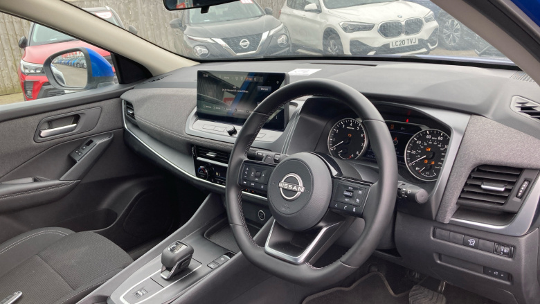 Nissan Qashqai 1.3 DiG-T MH 158 Acenta Premium 5dr Xtronic Petrol Hatchback